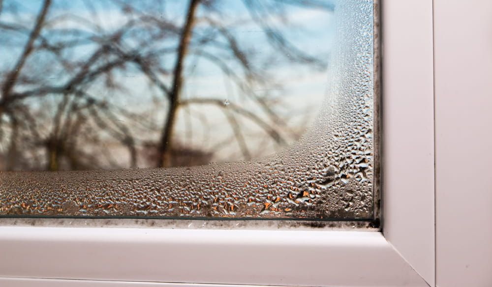 ¿Cómo se puede evitar la condensación en las ventanas?